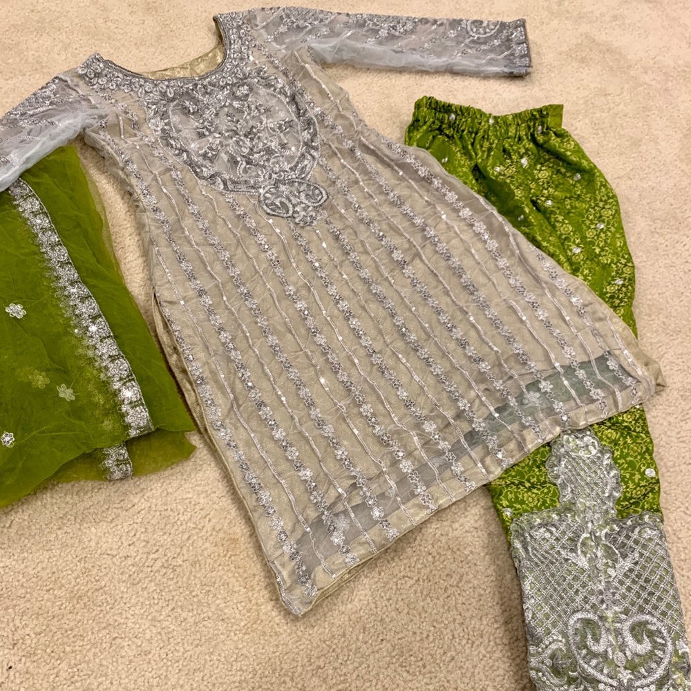 *SOLD* Pakistani Indian wedding suit desi clothes